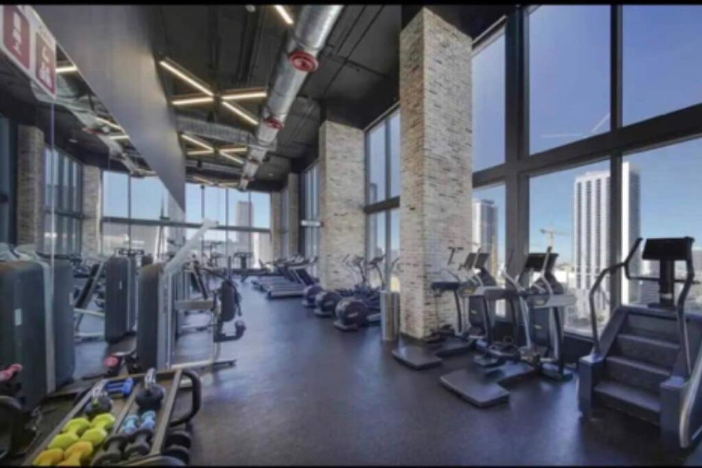 Vibrant Studio Downtown Miami Apartment ภายนอก รูปภาพ