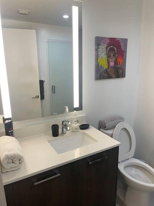 Vibrant Studio Downtown Miami Apartment ภายนอก รูปภาพ